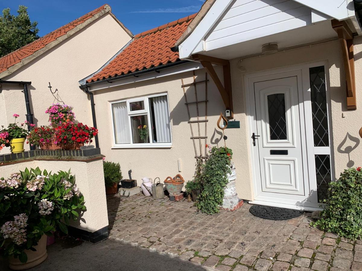 Acorn Cottage Оллертон Экстерьер фото