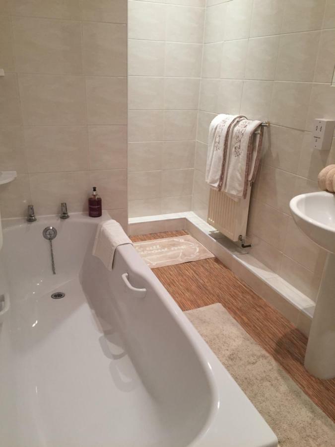 Acorn Cottage Оллертон Экстерьер фото