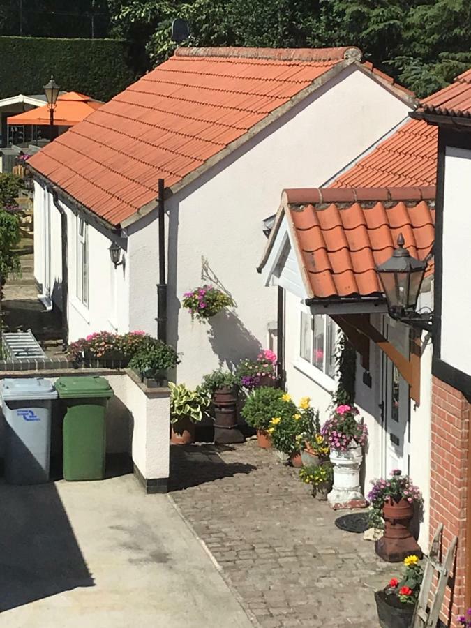 Acorn Cottage Оллертон Экстерьер фото
